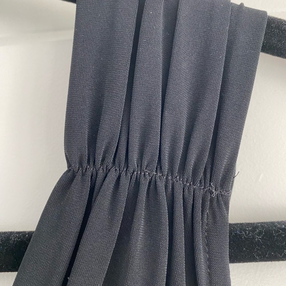 - Tahari top - Picture 4 of 6